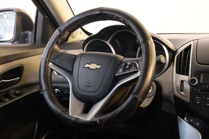 Седан Chevrolet Cruze 2013 года, 699000 рублей, Омск