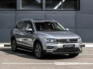 Внедорожник Volkswagen Tiguan Allspace 2019 года, 2544000 рублей, Кирилловка