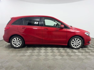 Хетчбэк Mercedes-benz B-класс 2012 года, 1239900 рублей, Казань