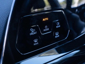 Хетчбэк Volkswagen Golf 2024 года, 3460000 рублей, Волгоград