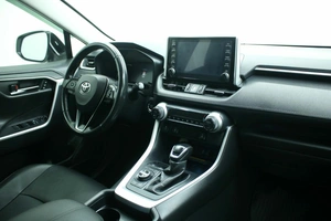 Внедорожник Toyota RAV4 2021 года, 3450000 рублей, Красноярск