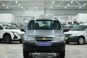 Внедорожник Chevrolet Niva 2016 года, 769000 рублей, Омск