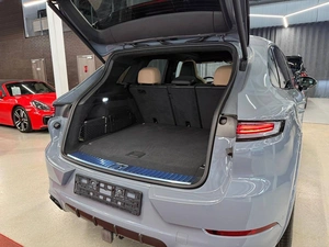 Внедорожник Porsche Cayenne Turbo 2024 года, 29000000 рублей, Павловская Слобода