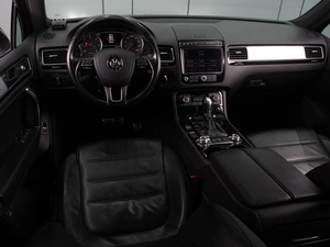 Внедорожник Volkswagen Touareg 2017 года, 3834000 рублей, Воронеж