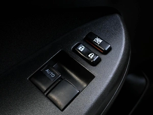 Седан Toyota Corolla 2012 года, 1300000 рублей, Волгоград