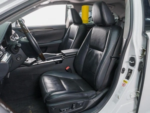 Седан Lexus ES 2014 года, 2379000 рублей, Сургут