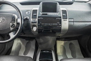 Лифтбек Toyota Prius 2008 года, 929000 рублей, Барнаул