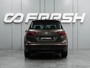 Внедорожник Volkswagen Tiguan 2017 года, 2449000 рублей, Воронеж