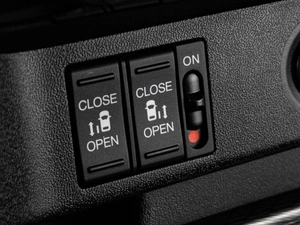 Минивэн Honda Stepwgn Spada 2017 года, 2459000 рублей, Тюмень