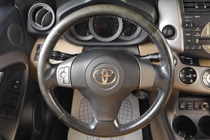 Внедорожник Toyota RAV4 2007 года, 1269000 рублей, Тюмень