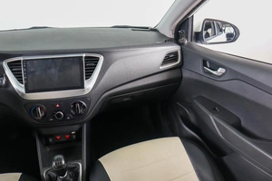 Седан Hyundai Solaris 2018 года, 999000 рублей, Пермь