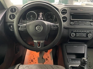 Внедорожник Volkswagen Tiguan 2013 года, 1299000 рублей, Ачинск