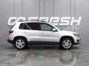 Внедорожник Volkswagen Tiguan 2011 года, 1060000 рублей, Воронеж
