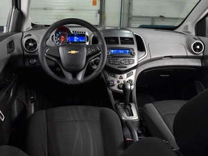 Седан Chevrolet Aveo 2013 года, 689000 рублей, Воронеж