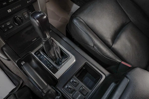 Внедорожник Toyota Land Cruiser Prado 2013 года, 2589000 рублей, Челябинск