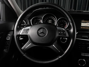Седан Mercedes-benz C-класс 2011 года, 1299000 рублей, Тюмень