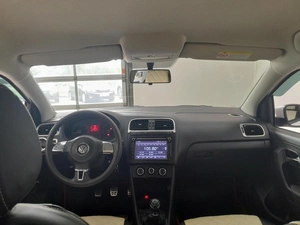 Седан Volkswagen Polo 2011 года, 680000 рублей, Смоленск