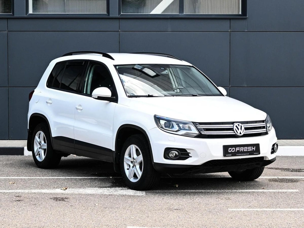 Внедорожник Volkswagen Tiguan 2012 года, 1429000 рублей, Кирилловка