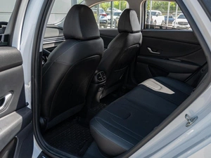Седан Hyundai Elantra 2023 года, 2150000 рублей, Краснодар