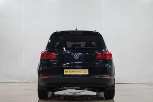 Внедорожник Volkswagen Tiguan 2011 года, 849000 рублей, Новокузнецк