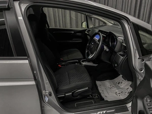 Хетчбэк Honda Fit 2016 года, 920000 рублей, Красноярск