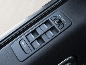 Внедорожник Land Rover Discovery Sport 2015 года, 1960000 рублей, Краснодар