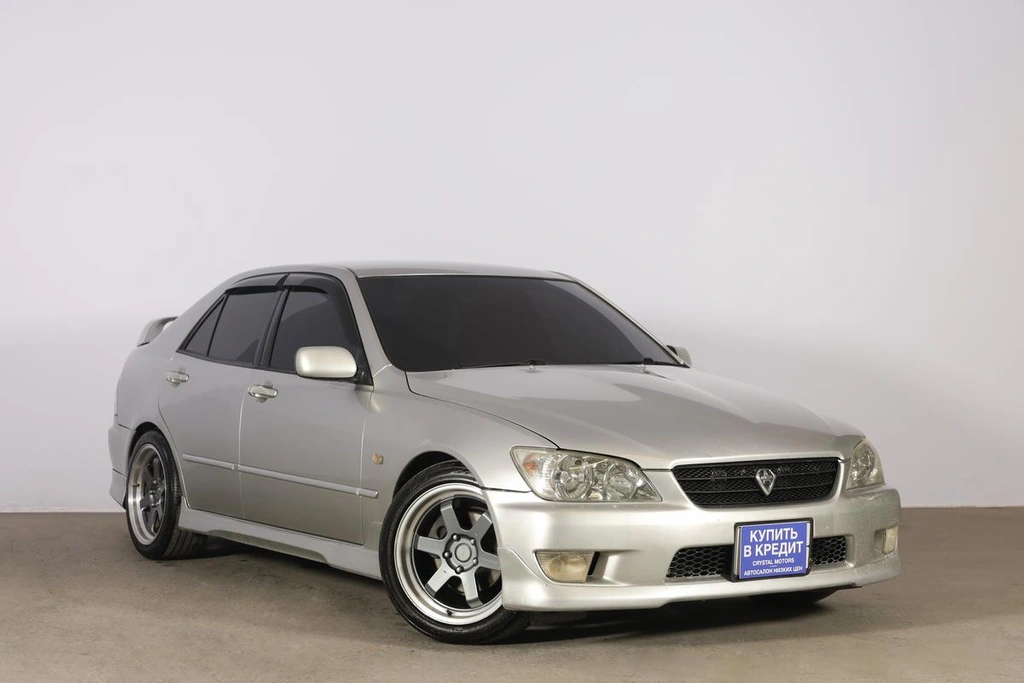 Седан Toyota Altezza 2002 года, 779000 рублей, Новосибирск