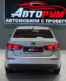 Седан Kia Rio 2016 года, 1100000 рублей, Красноярск
