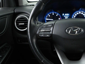 Внедорожник Hyundai Kona 2018 года, 1827046 рублей, Москва