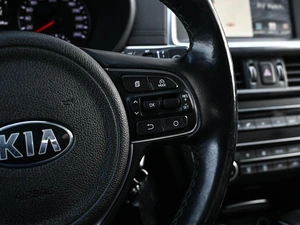 Седан Kia Optima 2017 года, 1934000 рублей, Кирилловка