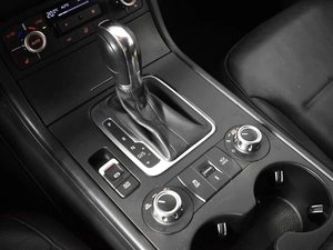 Внедорожник Volkswagen Touareg 2013 года, 2423300 рублей, Казань