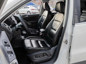 Внедорожник Volkswagen Tiguan 2008 года, 900000 рублей, Краснодар