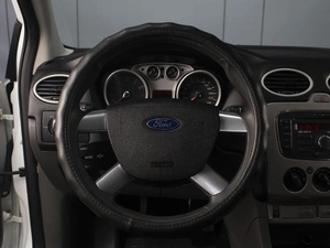Седан Ford Focus 2010 года, 600000 рублей, Омск
