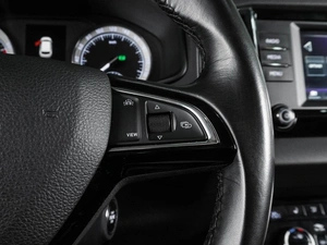 Внедорожник Skoda Karoq 2020 года, 2275000 рублей, Воронеж