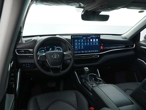 Внедорожник Toyota Highlander 2026 года, 5427077 рублей, Москва