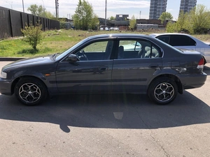 Седан Isuzu Gemini 1999 года, 330000 рублей, Красноярск