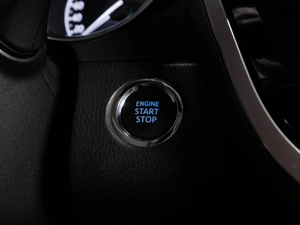 Седан Toyota Camry 2019 года, 3179000 рублей, Тюмень