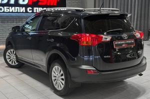 Внедорожник Toyota RAV4 2015 года, 2107000 рублей, Красноярск