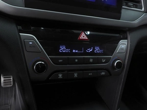 Седан Hyundai Elantra 2016 года, 1380000 рублей, Ростов-на-Дону