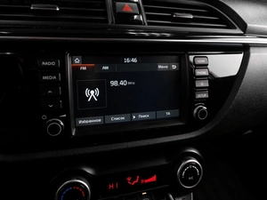 Седан Kia Rio 2018 года, 1315000 рублей, Тюмень