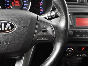 Седан Kia Rio 2013 года, 835200 рублей, Казань