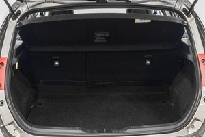 Хетчбэк Toyota Auris 2013 года, 1299000 рублей, Барнаул