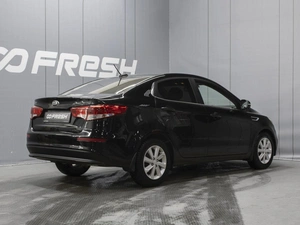 Седан Kia Rio 2017 года, 1040000 рублей, Омск