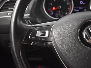 Внедорожник Volkswagen Tiguan 2018 года, 2098900 рублей, Казань