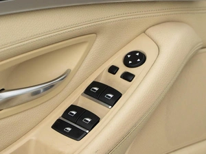 Седан BMW 5 серия 2013 года, 2132444 рублей, Москва