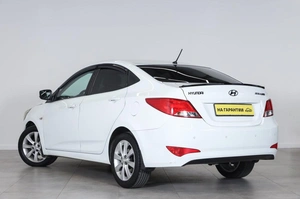 Седан Hyundai Solaris 2015 года, 899000 рублей, Новосибирск