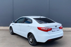 Седан Kia Rio 2014 года, 615000 рублей, Солонцы