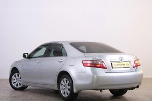 Седан Toyota Camry 2007 года, 949000 рублей, Омск