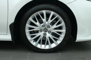 Седан Toyota Camry 2018 года, 2781000 рублей, Красноярск