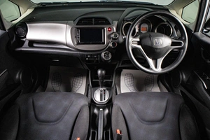 Хетчбэк Honda Fit 2012 года, 949000 рублей, Сургут